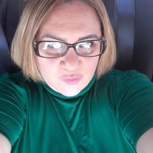 Meet your Posher, Carola